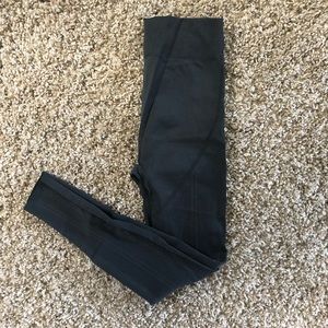 Fabletics Sculptknit leggings. Like new!